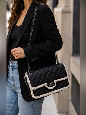 Gilda Paris Black Quilted Sheerling lined cross Body NWTS